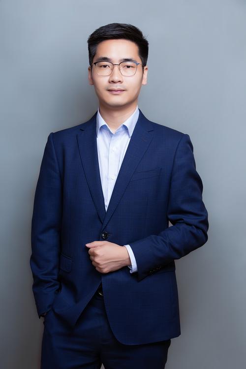 杨清华 创始人 & 执行董事